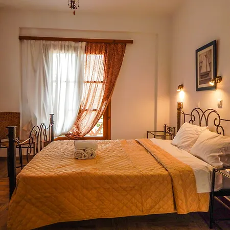 Amorani Hotel Batsi (Andros)