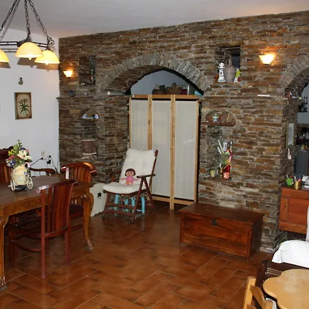 Amorani 3* Batsi (Andros)