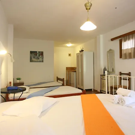 Amorani 3* Batsi (Andros)